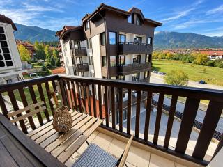 Royal Park Mountain View Cozy Studio - Bansko - 0