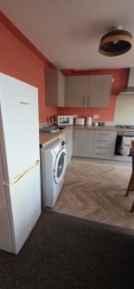 Casa Verde - 2BR - Fast Wifi - Free Parking - 4