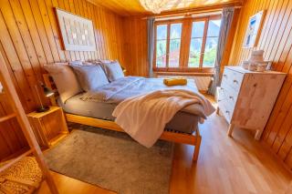 Petit chalet, grand jardin, tout à pied - 8