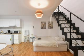 Stylish Apt Right in the City Center - 1