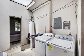 Residencia con alberca y vista al campo de golf - 2