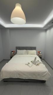 Al Raha Luxury Apartment - 2