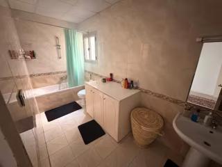 Spacious Room with Garden View in Leafy Maadi - 9