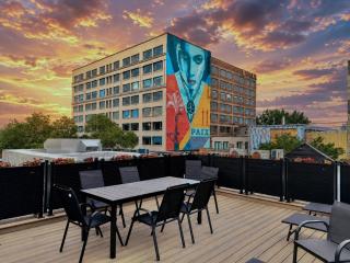 Beautiful 2BR on St Laurent - 7