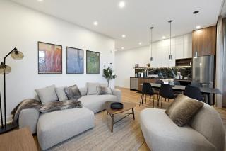 Beautiful 2BR on St Laurent - 2