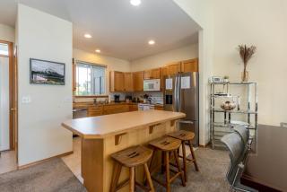 Spacious 4BR Private HOT TUB Eagle Crest Resort on Golf Course - 3