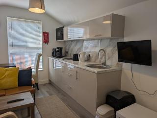 Towcester Road Studio by Headway Property - 1