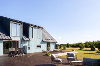 Seaside Villa - luxury home with sea views - 9