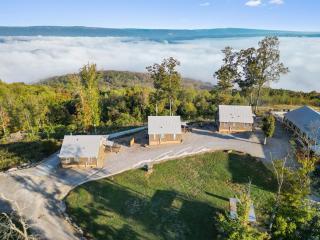 Sunset Ridge cabin 21 miles from Chatt TN Indoor pool & hot tub - 7