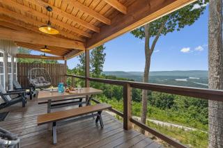 Wood Haven Cabin with a hot tub fire pit & indoor pool - 7