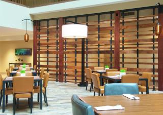 Embassy Suites by Hilton Portland Tigard - 1