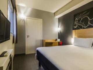 ibis Uberaba - 1
