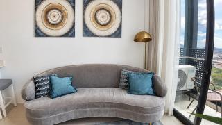 Sky Garden Tower Apartment with Air Conditioning just 15 min to the Airport - 9