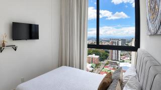 Sky Garden Tower Apartment with Air Conditioning just 15 min to the Airport - 6