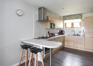 Loch Lomond Waterfront Luxury Lodges - 2