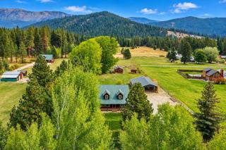 Farmhouse in Plain by NW Comfy Cabins - 6
