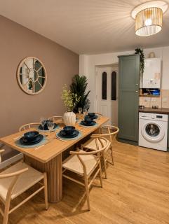 Stylish 4BR Home Perfect for Contractors - 7