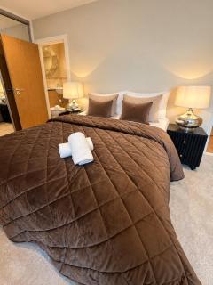 The Suite, 2BD, contractor and holiday, Free parking - 0