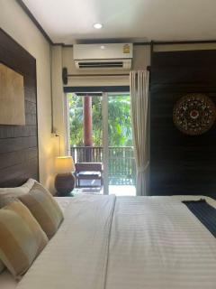 Sunny V Hotel - 9