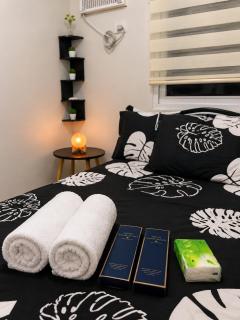 Hiraya Stays Cozy 2 Bedrooms Condo Unit - 0