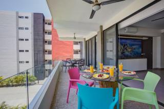 3BR Pool View Condo | Near Beach & Dining - 0