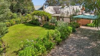 The Inn Between By Wine Coast Holidays - Port Willunga - 9