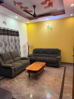 Goldennest Guest House - 6