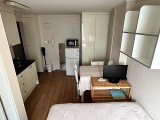 b 무료주차, 옥상정원 at 홍대, 연남, 연세대학교, 경복궁 - 9