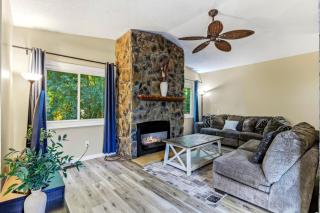 Stone Fireplace Retreat | 3BR Pet-Friendly | Near Lakes - 7