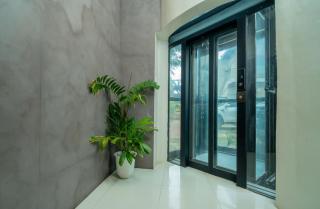 Hotel Alexander - 1