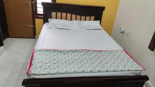 Goldennest Guest House - 8