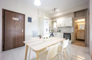 Boutique69 Luxury Apartment Glyfada - 2