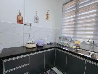 Simple House 2BR 2-5pax near Hospital Kepala Batas - 3