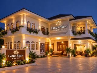 Lotus Blanc Homestay Villa - 0