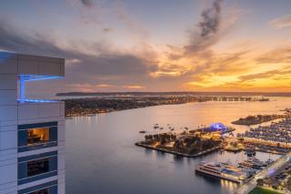 Hilton San Diego Bayfront - 1