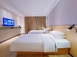 City Comfort Inn Rizhao High-speed Railway Station Yingbin Road RT-Mart - 1