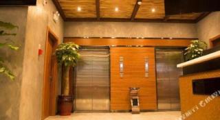 James Joyce Coffetel· Zhengzhou Wenhua Road Technology Market - 7