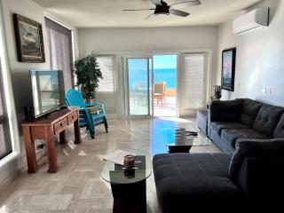 Puerto Viejo C2 Waterfront 3BR on the Malecon - 6
