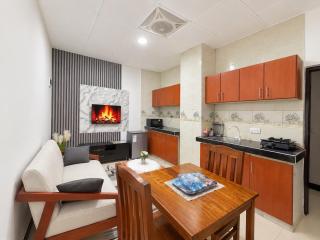 1BDM Aptmt Free Wifi,TV, NETFLIX,FRIDGE,KITCHEN-busy area - 1