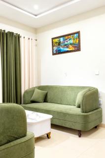 Luxury 1- Bedroom Apartment- River Hills - 9