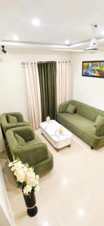 Luxury 1- Bedroom Apartment- River Hills - 6