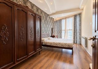 Sunny Dalma Apartment with Balcony & Mountain View - 6