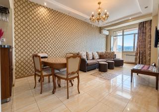 Sunny Dalma Apartment with Balcony & Mountain View - 7