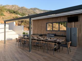Dias Grand Villa - Indoor & Outdoor Pools - 5