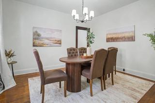 Cincy 5BR Escape Zoo Xavier Sleeps 7 - 7