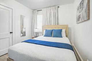 Cincy 5BR Escape Zoo Xavier Sleeps 7 - 3