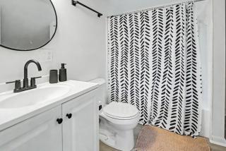 Cincy 5BR Escape Zoo Xavier Sleeps 7 - 1
