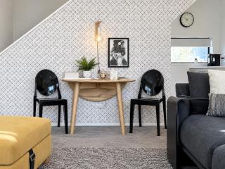 Bambina Townhouse opposite Hagley Park - 3
