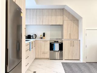 Cashel Three Bedroom Townhouse with Courtyard - 3