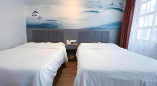 GreenTree Inn HanZhong Railway Station Beiyihuan Road Express Hotel - 1